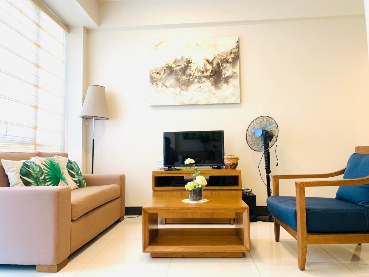 The Mactan Town Lapu-Lapu City Exterior foto
