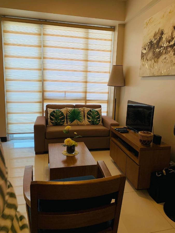 The Mactan Town Lapu-Lapu City Exterior foto
